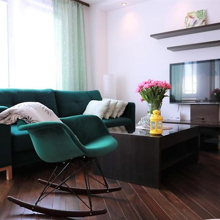 Stylish And Spacious By Cooee Apartments Warsaw Exterior photo